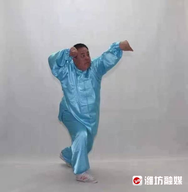 致力于传承螳螂拳，他已收徒两千余人- 潍坊新闻- 潍坊新闻网